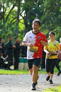 BIB: 0711, 0140
                            <button type="button" onclick="openModal(5127732)" class="btn btn-primary btn-sm float-right btn-popup" data-toggle="modal" data-target=".modal-high-quality">
                        <i class="fas fa-shopping-cart"></i> Add to Cart
                    </button>
                                            <button type="button" onclick="isThisMe(5127732, true)" class="btn btn-success btn-sm float-right btn-popup btn-isme hidden" data-toggle="tooltip" data-placement="bottom" title="นี่คือรูปของคุณใช่ไหม คลิกที่นี่เพื่อเอาเข้าอัลบั้ม">
                        <i class="fas fa-plus"></i> Add to album
                    </button>
                    <button type="button" onclick="isThisMe(5127732, false)" class="btn btn-warning btn-sm float-right btn-popup btn-isnotme hidden">
                        <i class="fas fa-ban"></i> Remove from album
                    </button>